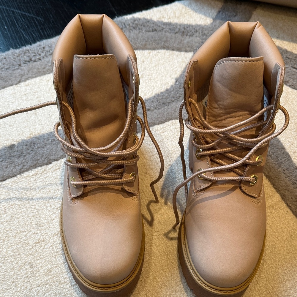 Timberland Beige Lace-Up Boots